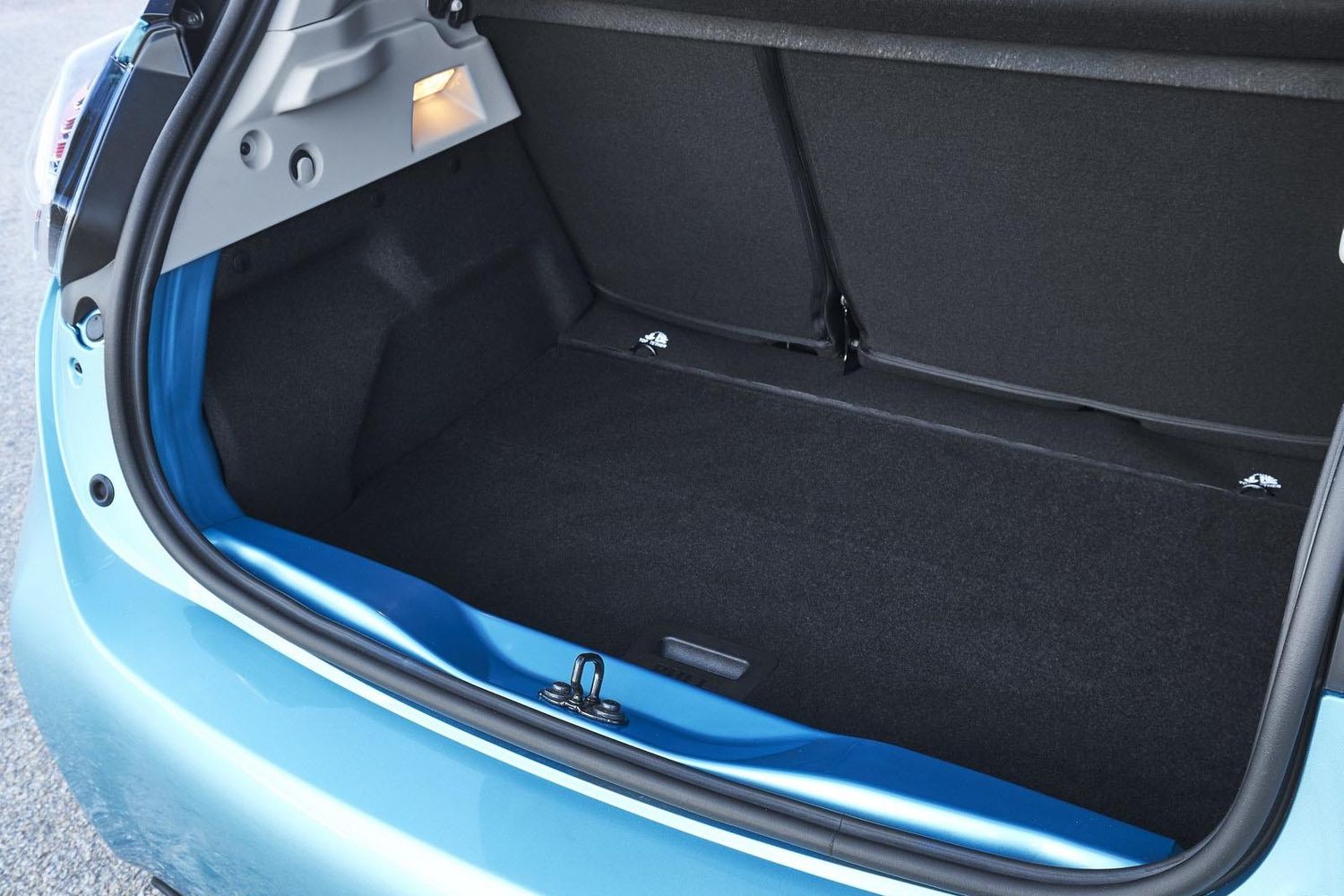 Renault Zoe Practicality And Boot Space Electrifying Renault Zoe Practicality And Boot Space Electrifying