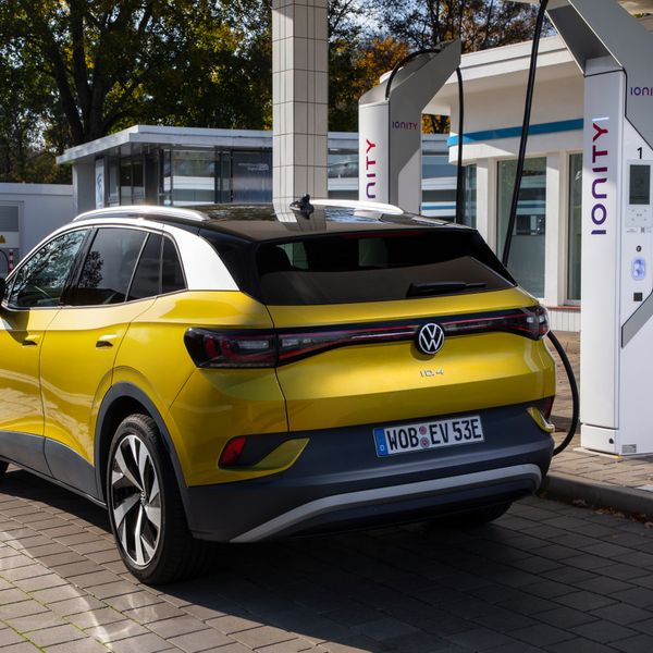 Volkswagen ID.4 exterior rear charging at Ionity charger