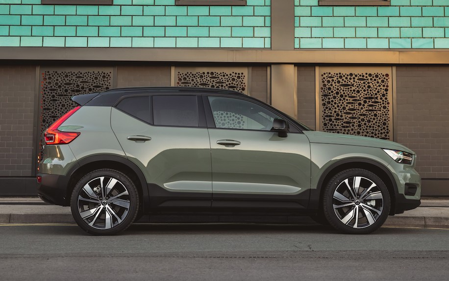 Volvo xc40 clearance recharge build