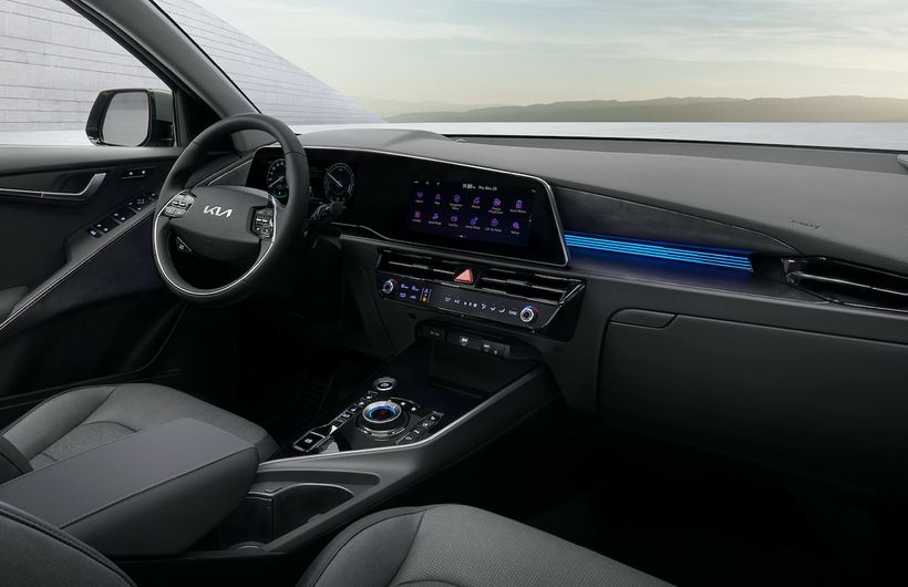 2022 Kia e-Niro interior, black