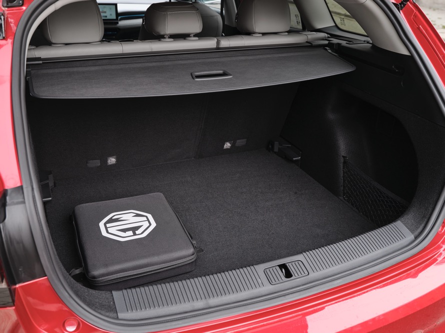 MG 5 EV 2023 Review and Buyers Guide | Electrifying.com