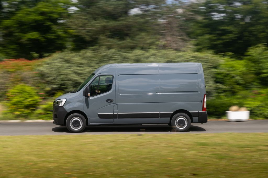 Renault Master E-Tech Review and Buyers Guide