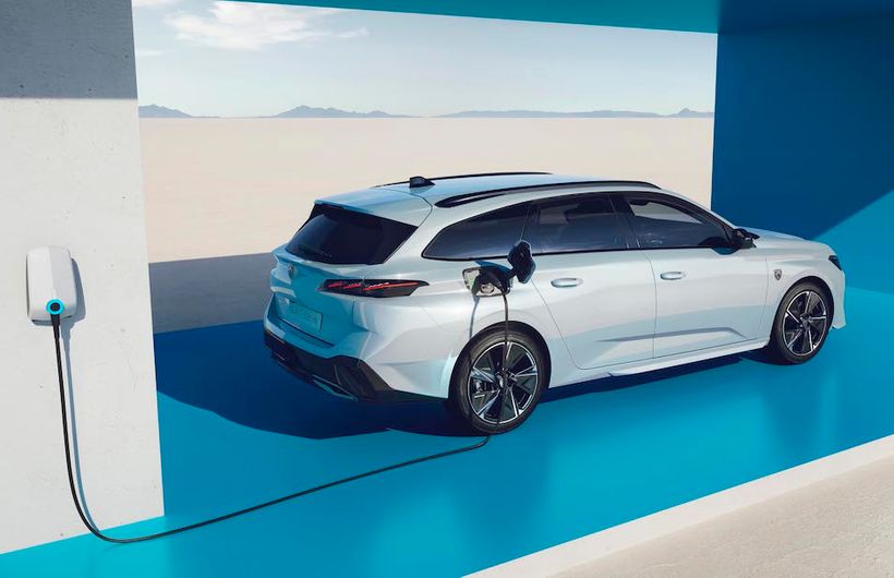 Electric estate car 2021 discount