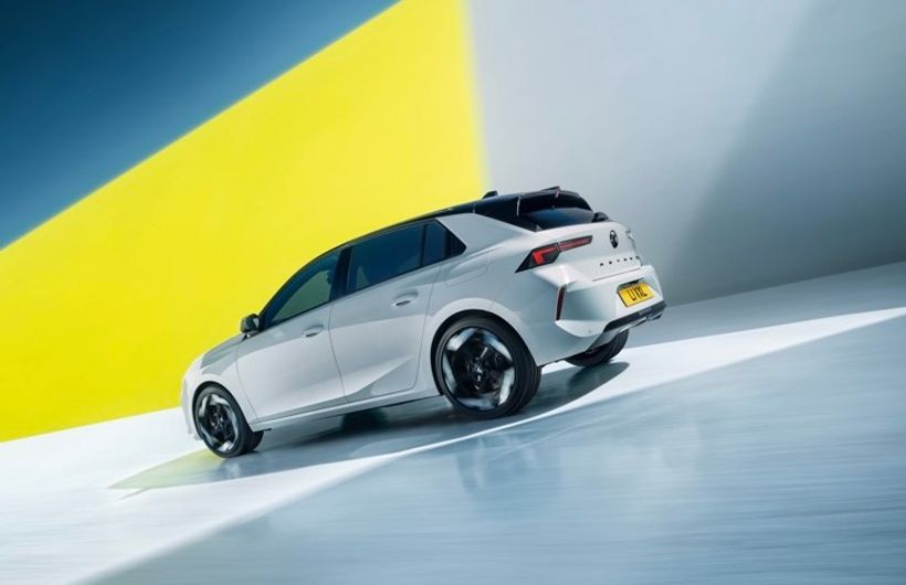 Astra is first to get Vauxhall’s sporty GSe treatment