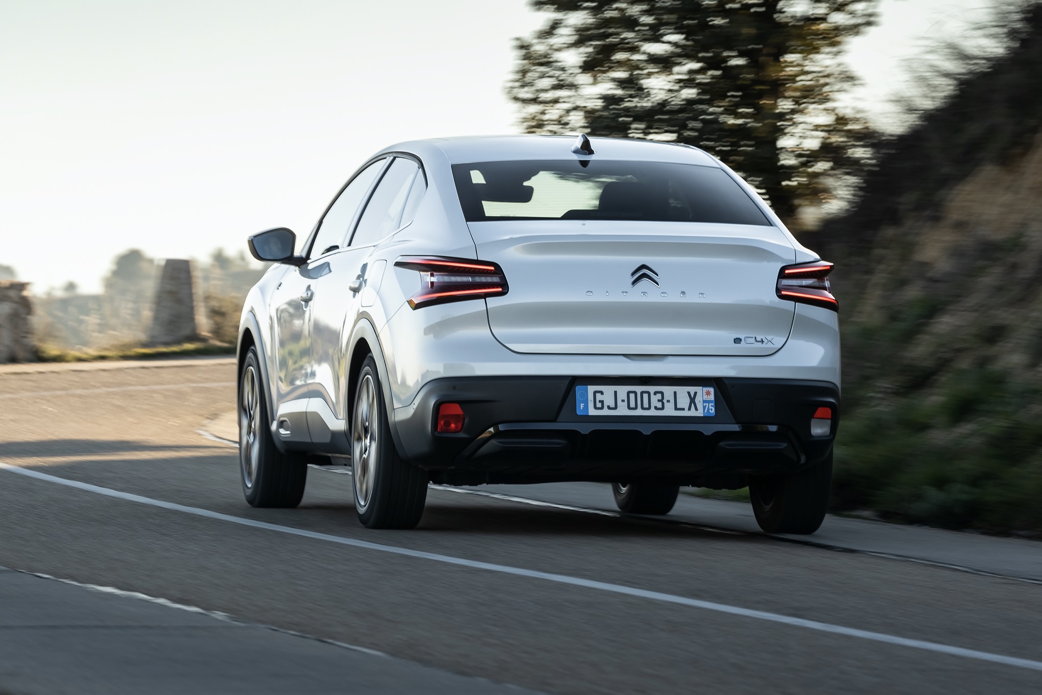 Citroen e-C4 X Review | Electrifying.com