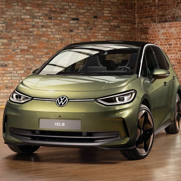 2023 Volkswagen ID.3 front, in studio, green car