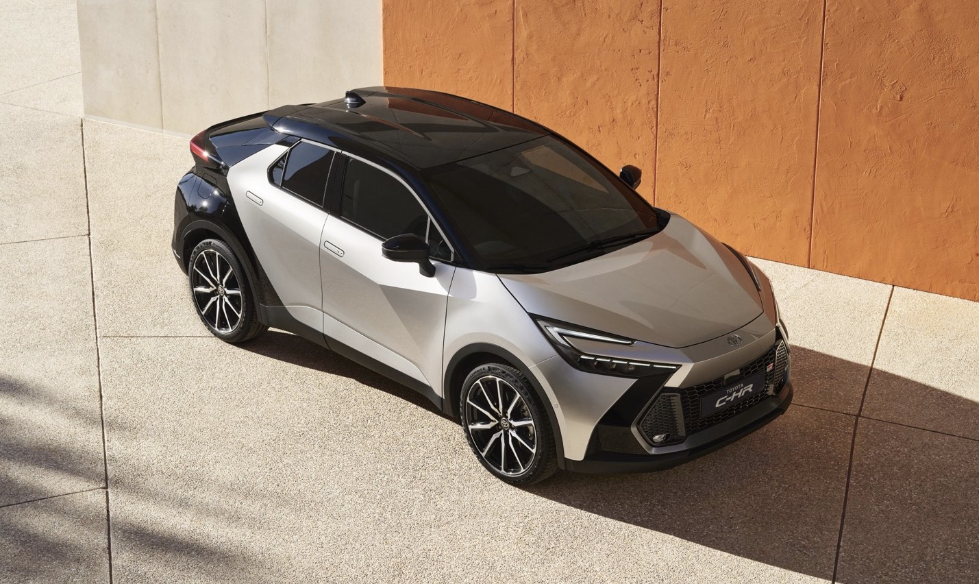 Toyota’s bold new C-HR gets a plug | Electrifying.com