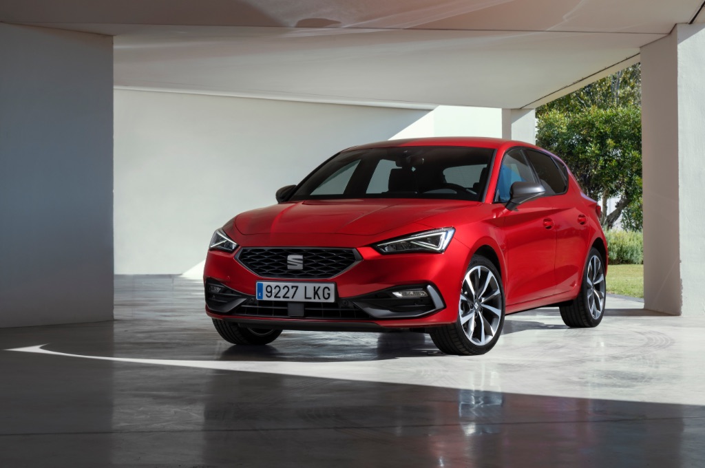 Seat Leon e-Hybrid Review | Electrifying