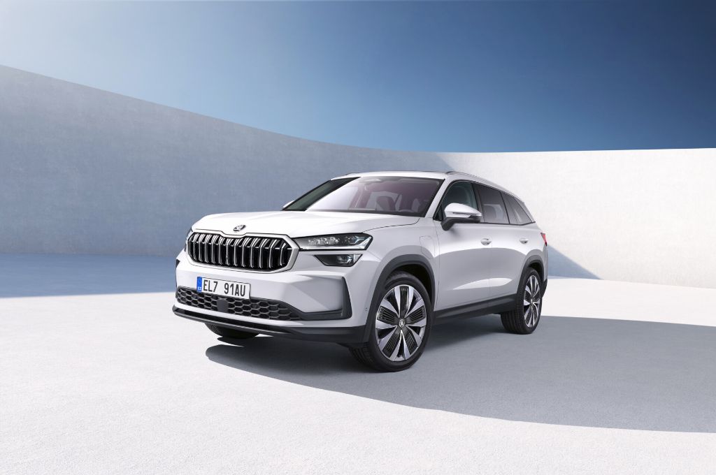 Skoda phev suv hotsell